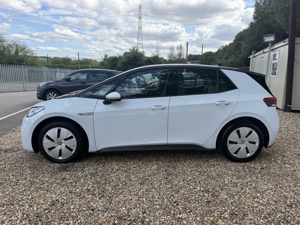 Volkswagen ID.3 Life White #6