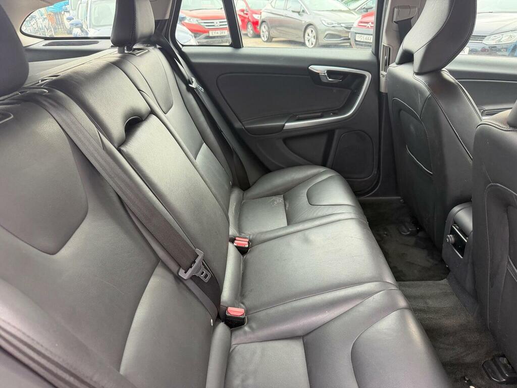 Volvo V60 D5 Twin Engine Se Silver #12