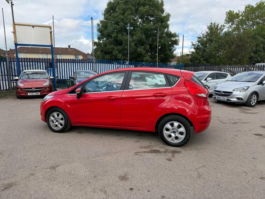 Ford Fiesta 1.6 Tdci Econetic Dpf Zetec Red #4