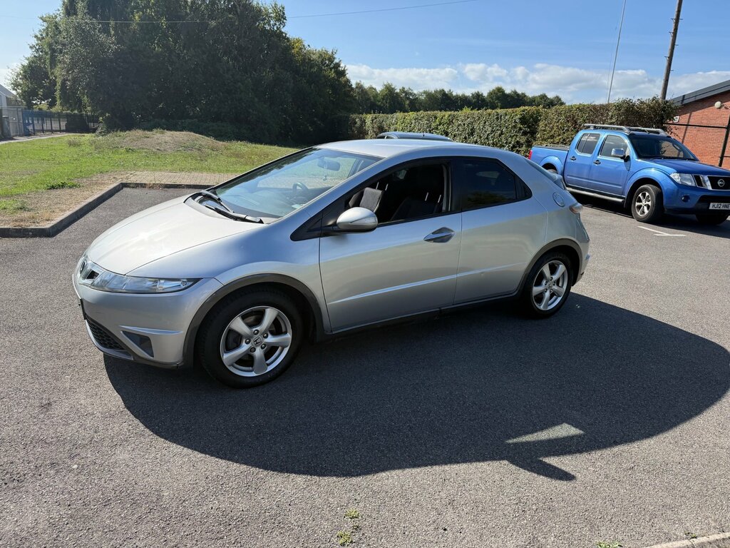 Honda Civic 1.4 I-vtec Se Hatchback 135 Gk Silver