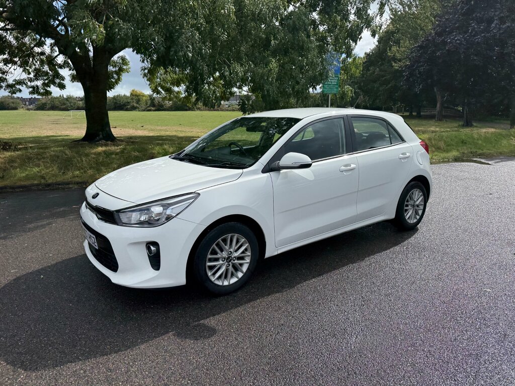 Kia RIO 1.25 2 Hatchback Euro 6 Ss 8 White