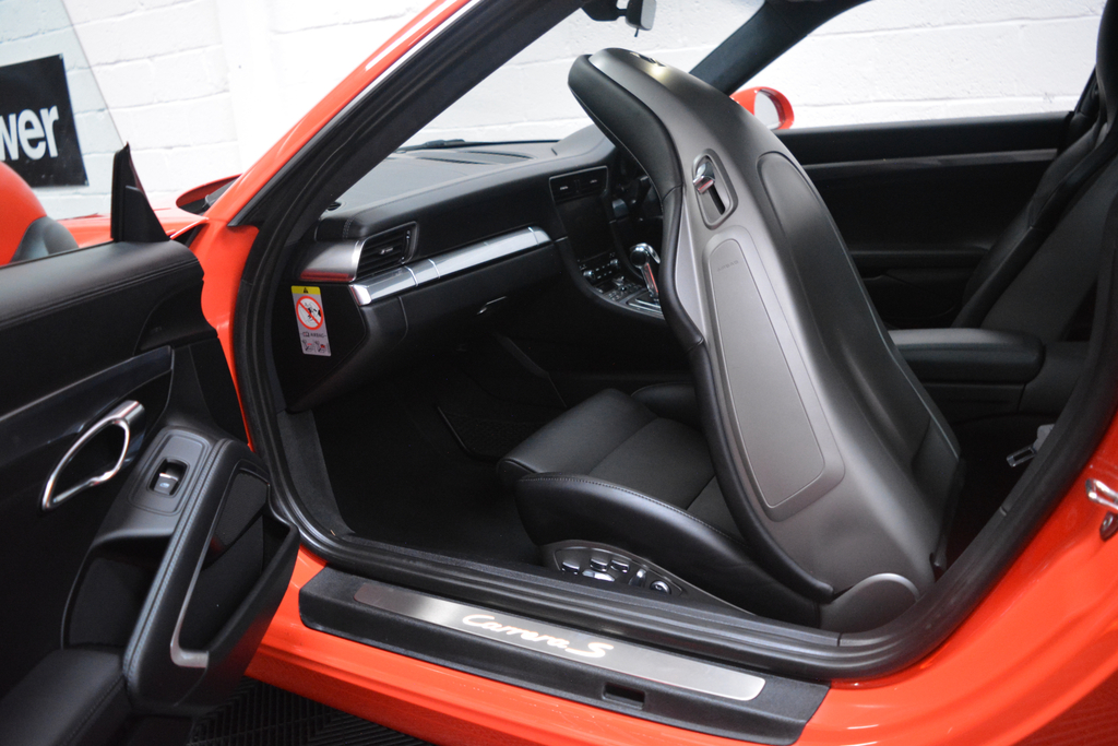 Porsche 911 Coupe Orange #24
