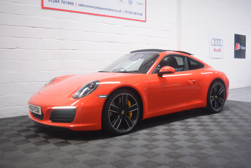 Porsche 911 Coupe Orange #9
