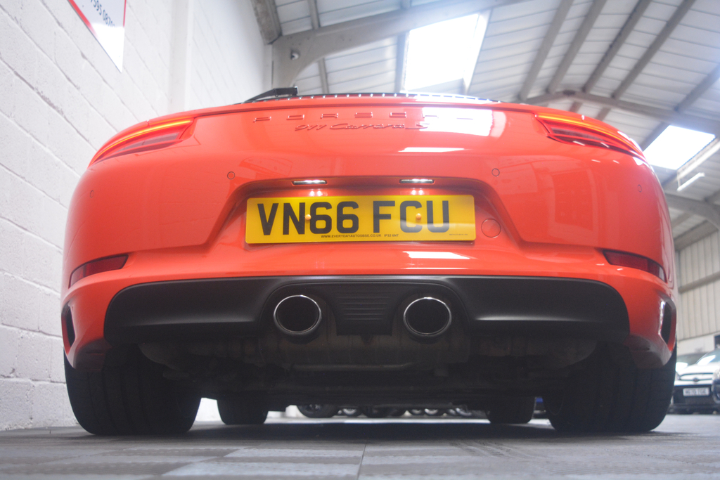Porsche 911 Coupe Orange #44