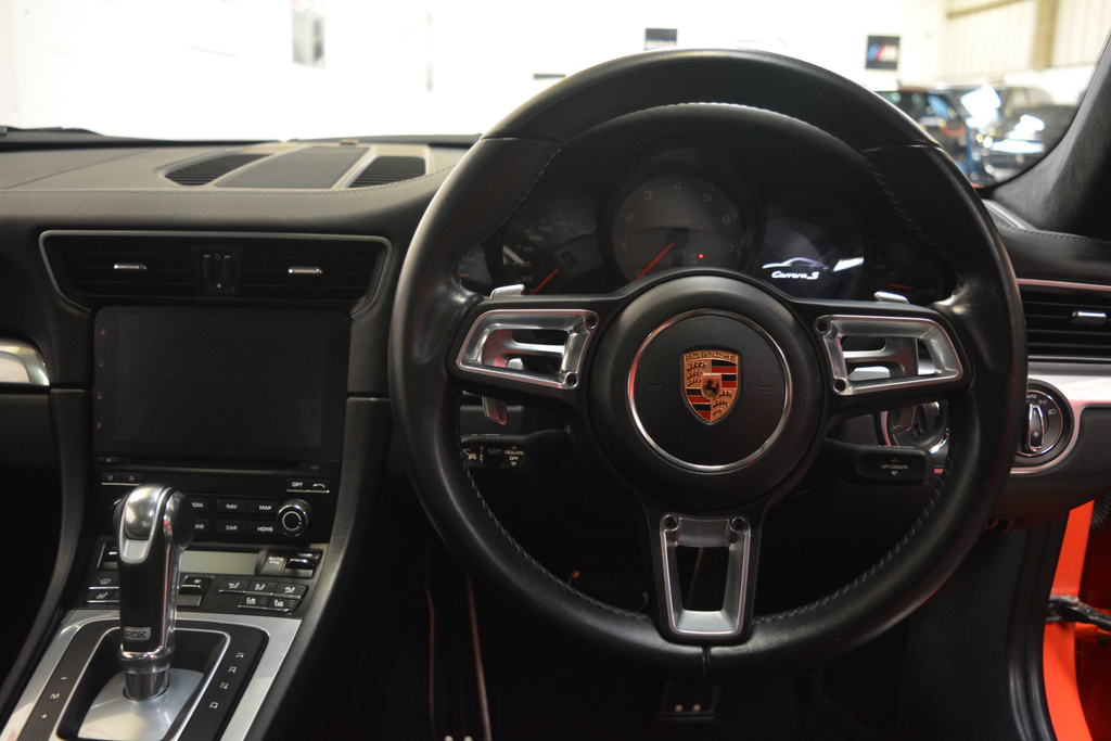 Porsche 911 Coupe Orange #7