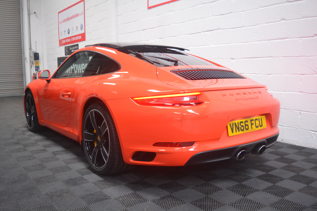 Porsche 911 Coupe Orange #48
