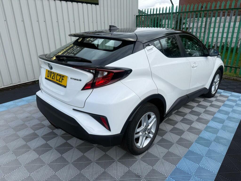Toyota C-Hr 1.8 Vvt-h Icon Cvt Euro 6 Ss White #2