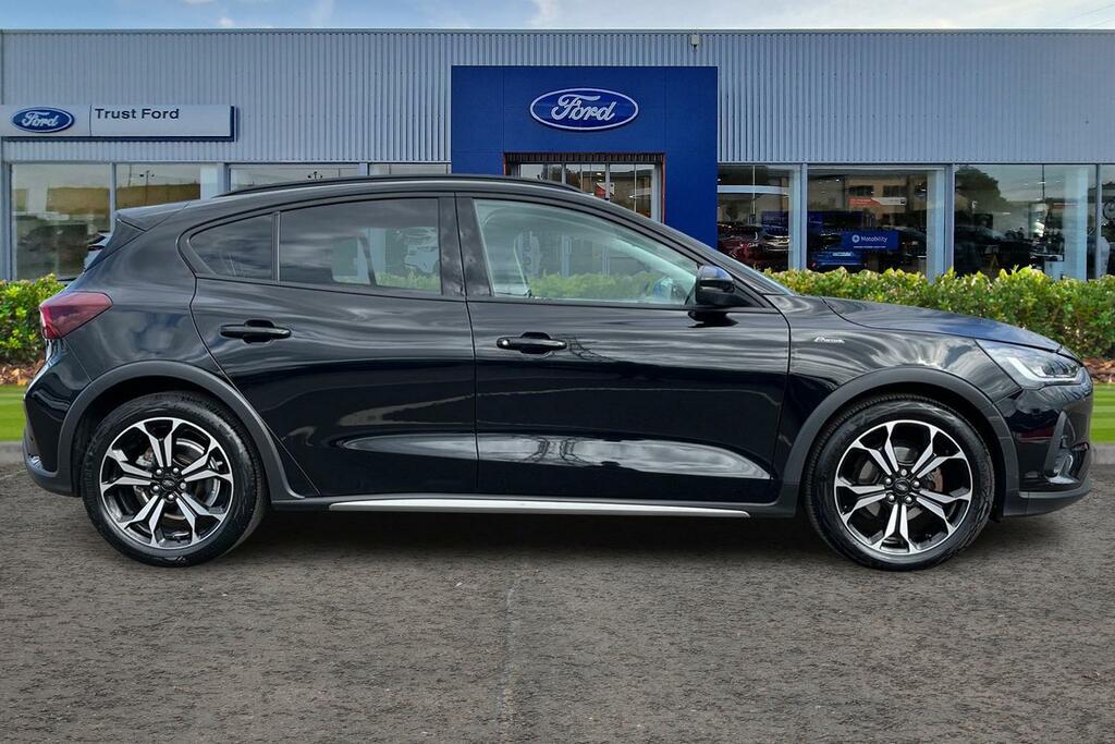 Ford Focus 1.0T Ecoboost Mhev Active Vignale Hatchback Pe Black #3