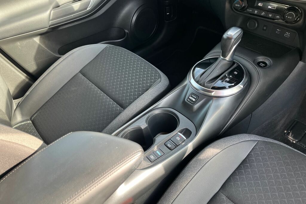 Nissan Juke Acenta Premium Silver #34