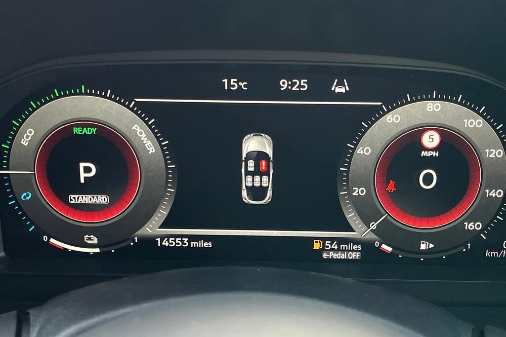 Nissan Juke Acenta Premium Silver #13