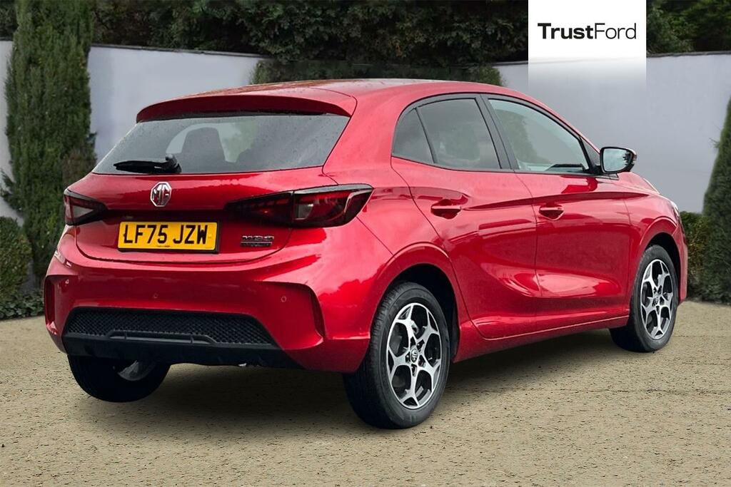MG MG3 1.5 Hybrid Trophy Red #4