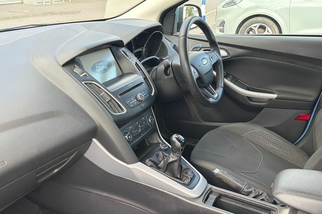 Ford Focus Zetec Black #18