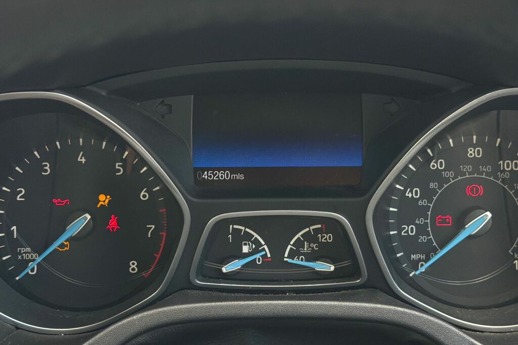 Ford Focus Zetec Black #13