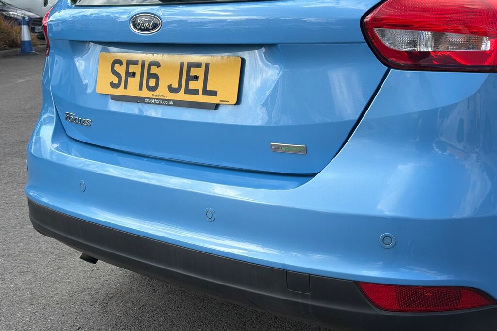 Ford Focus Zetec Black #23