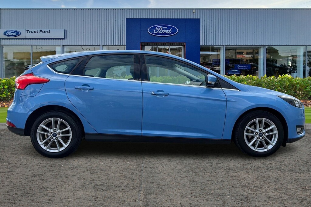 Ford Focus 1.0T Ecoboost Zetec Hatchback 1 Blue #3