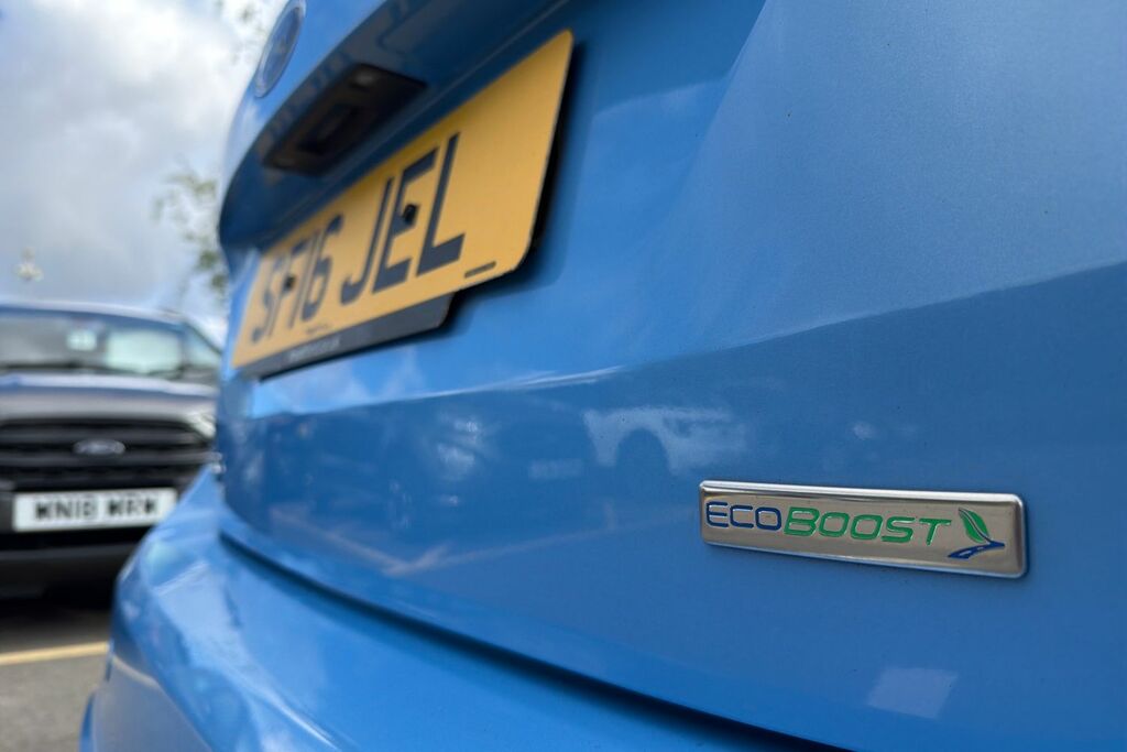 Ford Focus Zetec Black #39