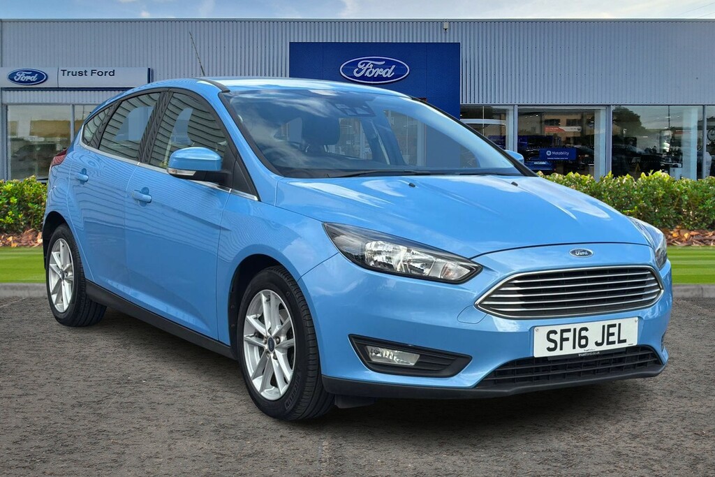 Ford Focus 1.0T Ecoboost Zetec Hatchback 1 Blue