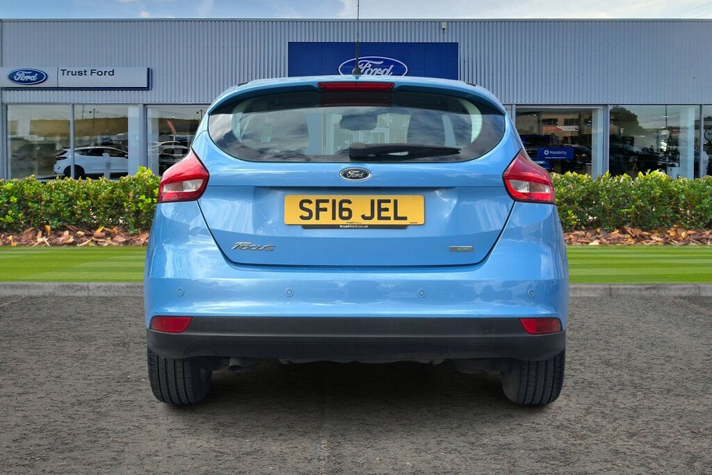Ford Focus Zetec Black #7