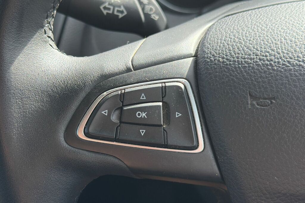 Ford Focus Zetec Black #36