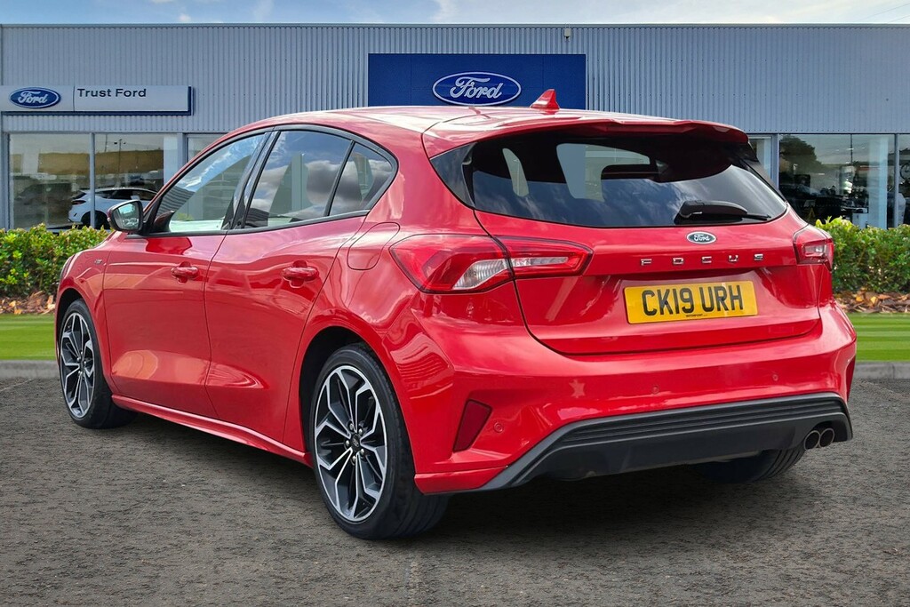 Ford Focus 1.0 Ecoboost 125 St-line X Red #2