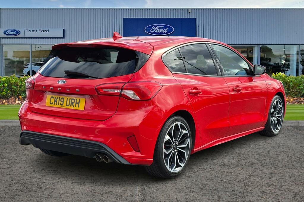 Ford Focus 1.0 Ecoboost 125 St-line X Red #4
