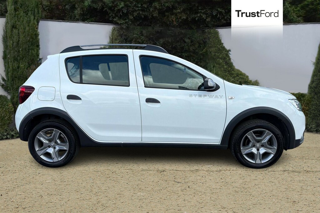 Dacia Sandero Stepway 1.0 Tce Comfort Hatchback Bi Fuel Euro White #3