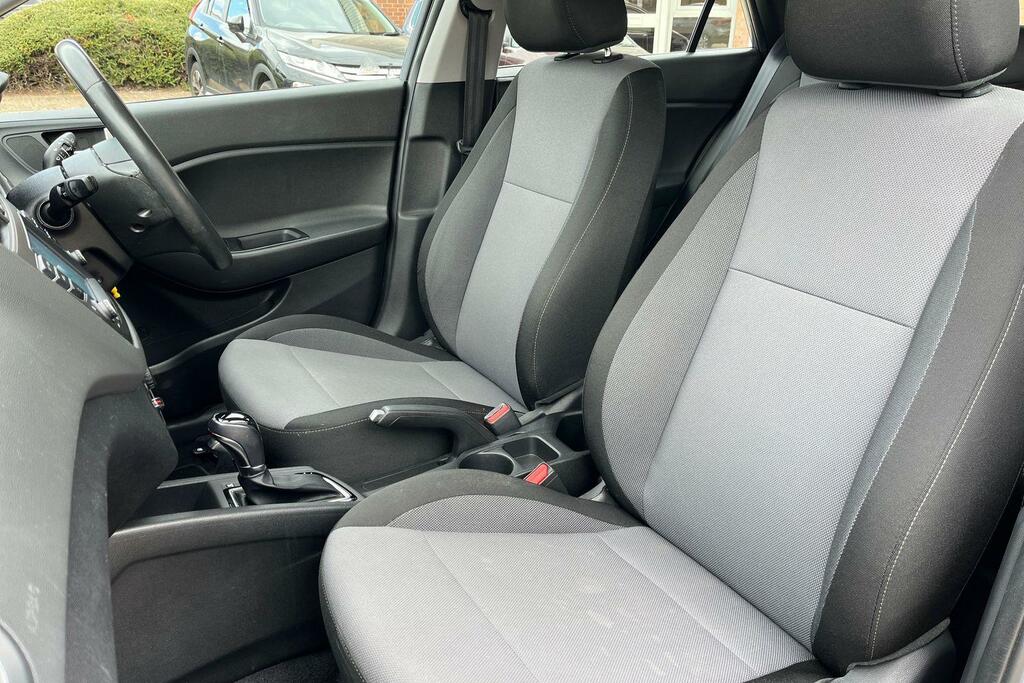 Hyundai I20 Hatchback Blue #19