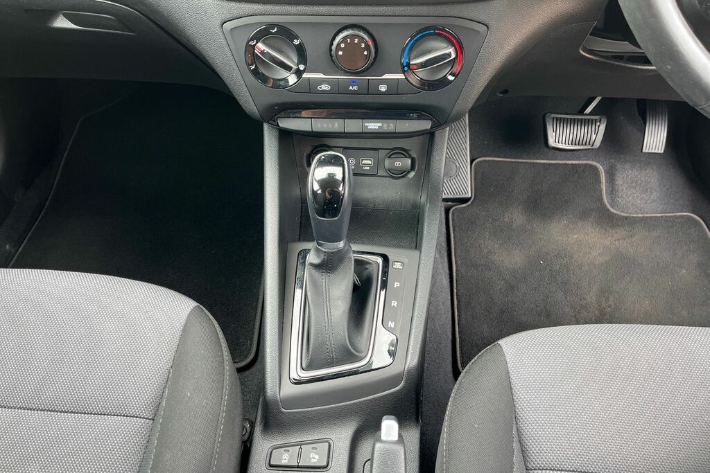 Hyundai I20 Hatchback Blue #28
