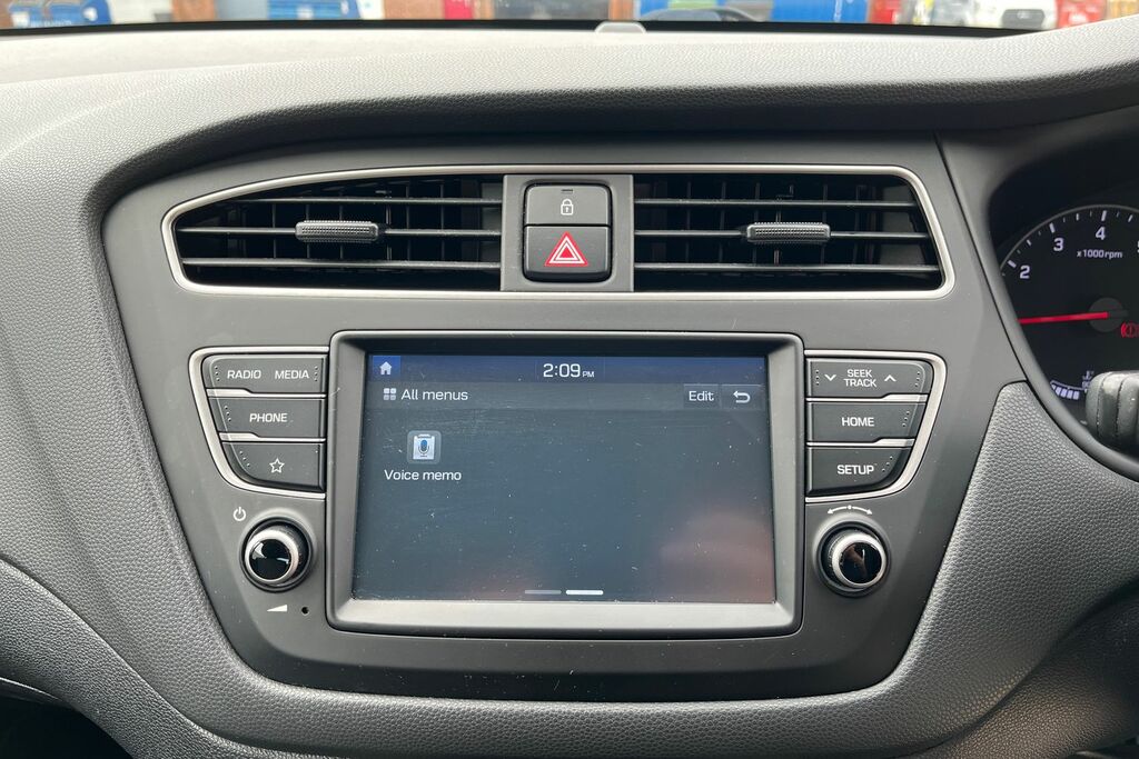 Hyundai I20 Hatchback Blue #31