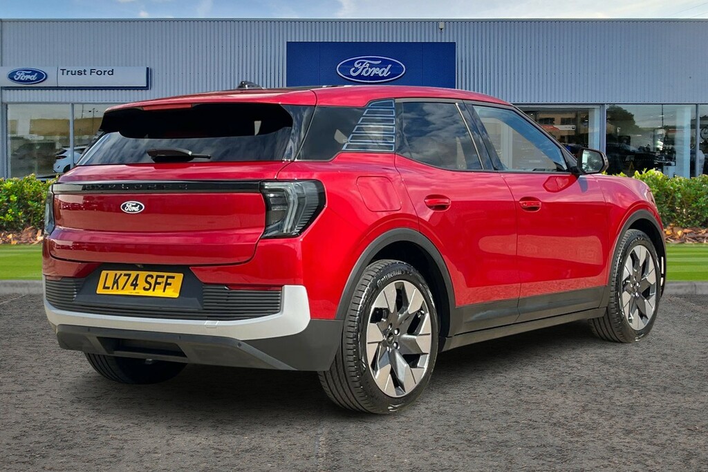 Ford Explorer Extended Range 77Kwh Premium Suv Red #4