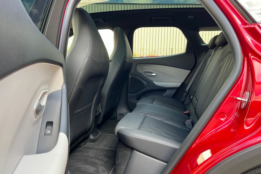 Ford Explorer 210Kw Select 77Kwh Black #25
