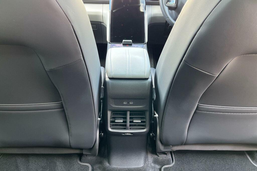 Ford Explorer 210Kw Select 77Kwh Black #27