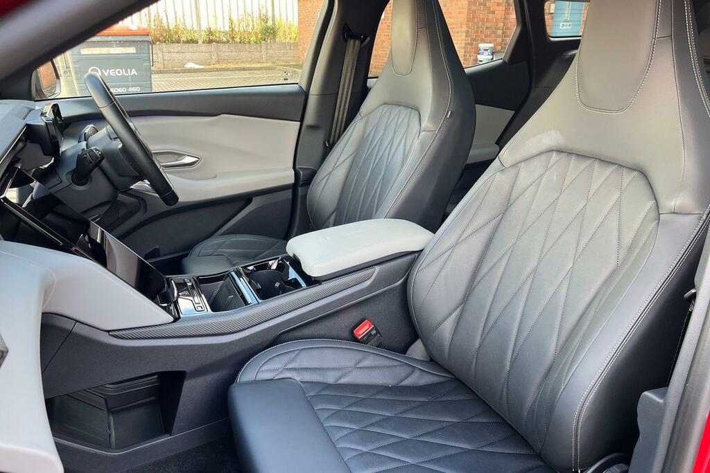Ford Explorer 210Kw Select 77Kwh Black #19