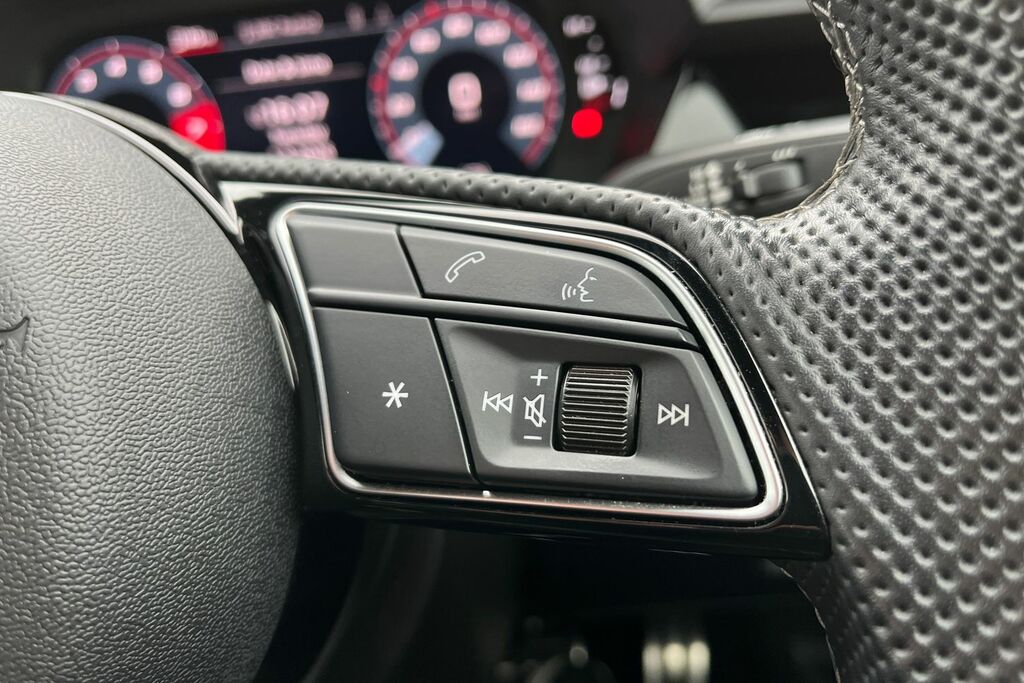 Audi S3 2L Black Edition Grey #36
