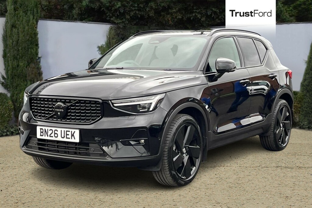 Volvo XC40 2.0 B4p Plus Pro Black Edition BN26UEK Black #5