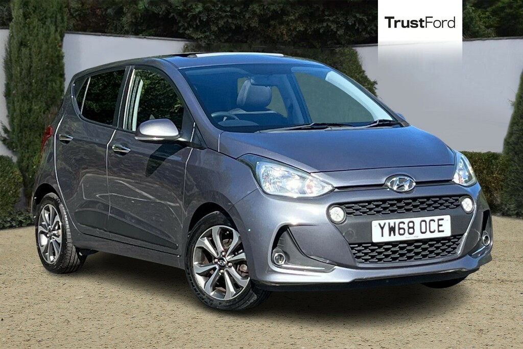 Hyundai I10 Hatchback White #1