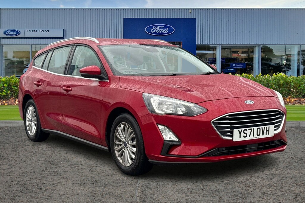 Ford Focus 1.0 Ecoboost 125 Titanium Edition 5Dr- With Satell Red