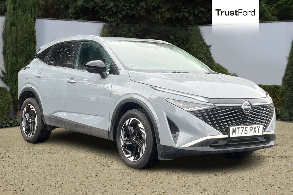 Nissan Qashqai 1.3 Dig-t Mh N-connecta Grey