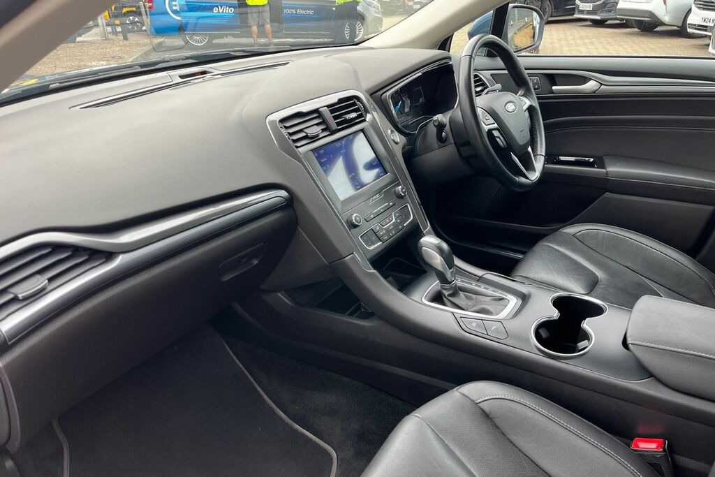 Ford Mondeo St-line Edition Ecoblue Red #18