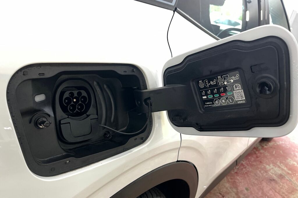 Ford Explorer 210Kw Select 77Kwh 2025 Grey #32