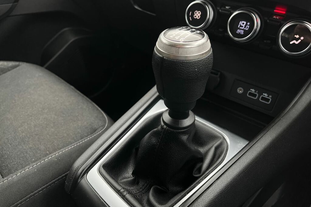 Renault Captur 1.6 E-tech Full Hybrid 145 Esprit Alpine Black #29
