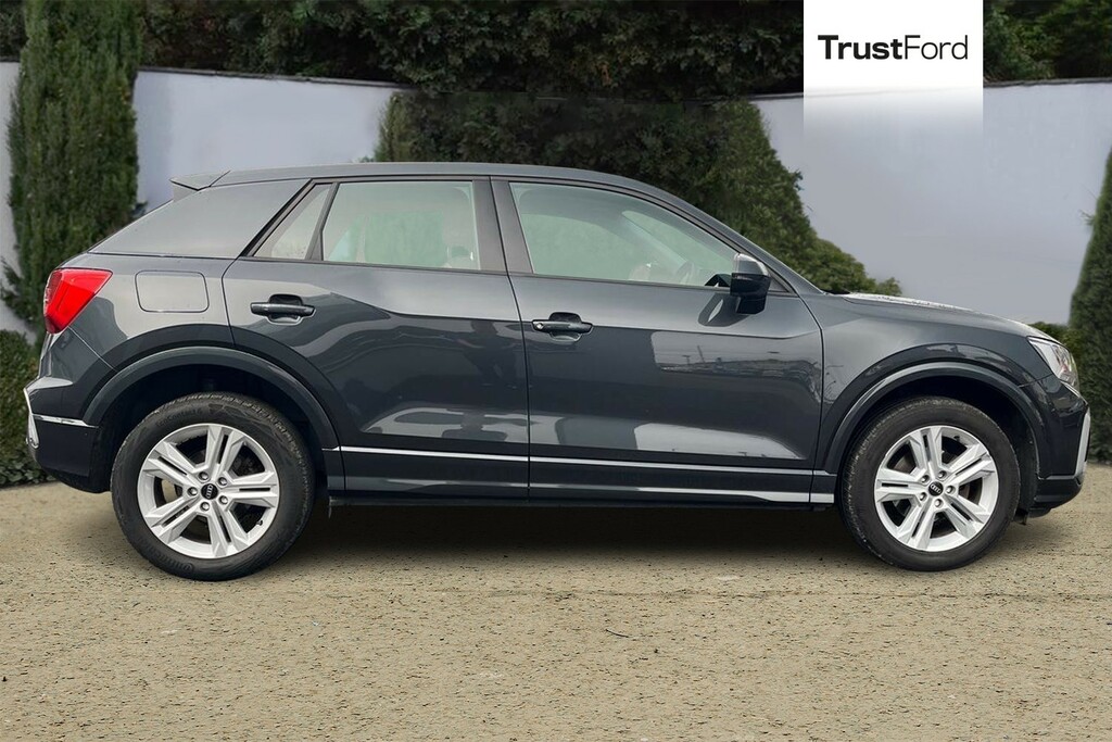 Audi Q2 35 Tfsi Sport S Tronic Grey #3