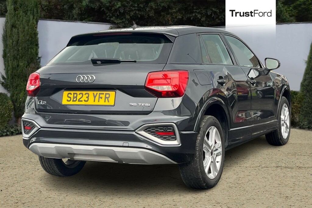 Audi Q2 35 Tfsi Sport S Tronic Grey #4