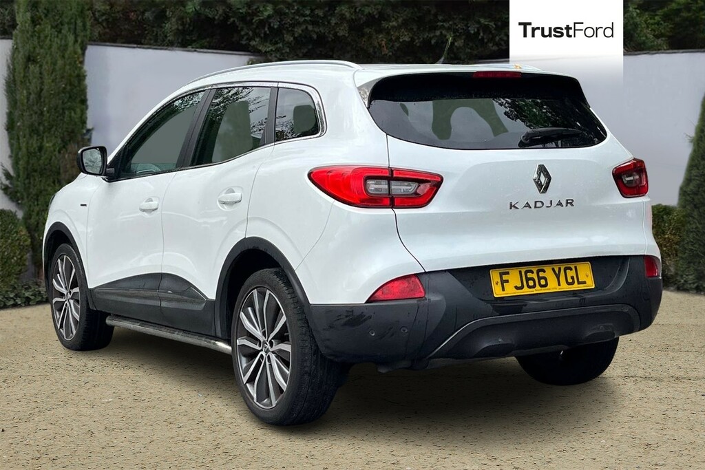 Renault Kadjar 1.2 Tce Signature Nav Self Parking Bose Speake White #2