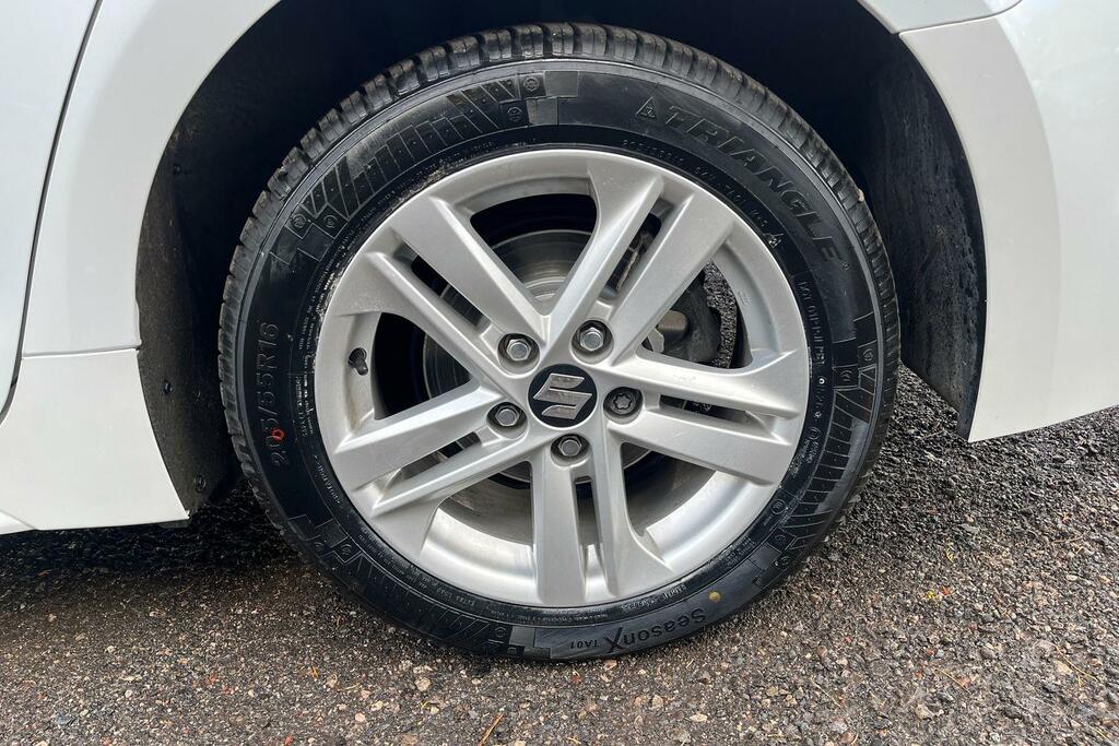Suzuki Swace Motion Hev Cvt Brown #25