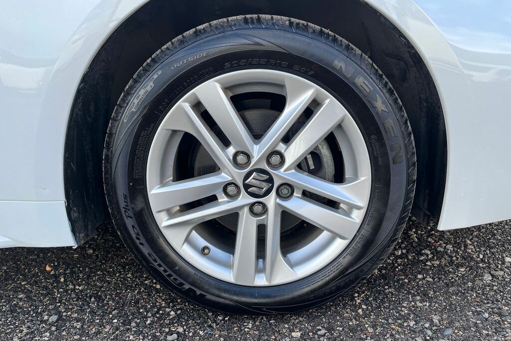 Suzuki Swace Motion Hev Cvt Brown #23