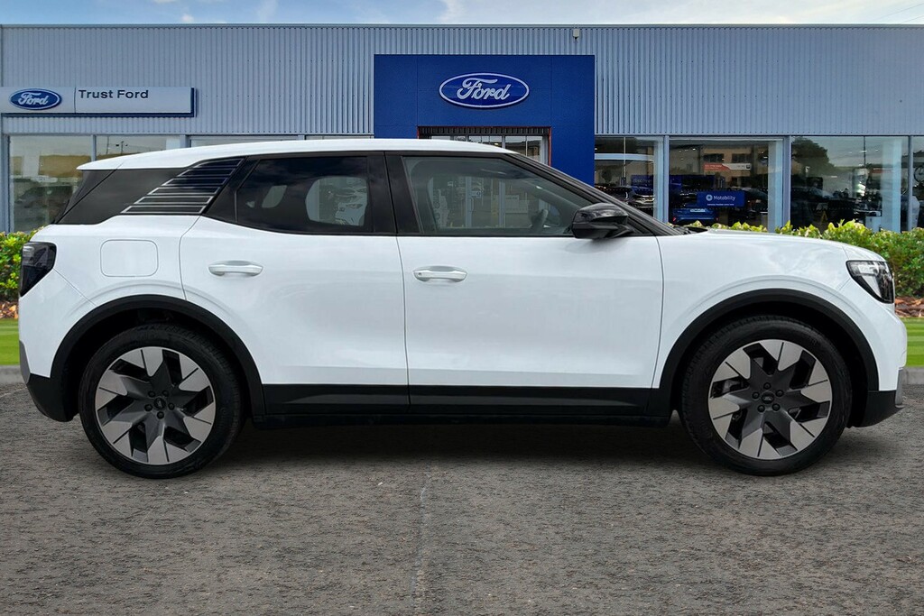 Ford Explorer Extended Range 77Kwh Premium Suv White #3