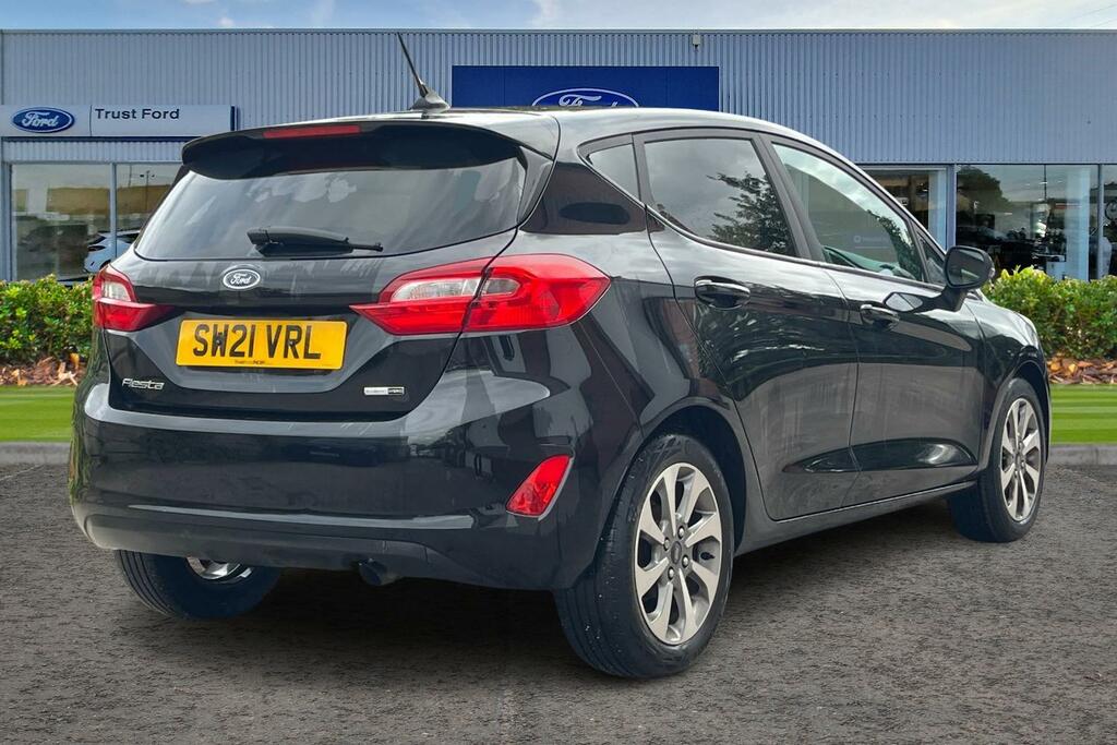 Ford Fiesta Trend Black #4