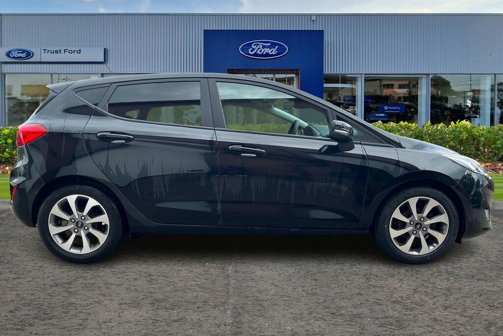 Ford Fiesta Trend Black #3