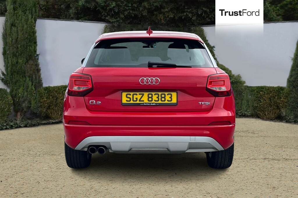 Audi Q2 Tdi Sport Black #7